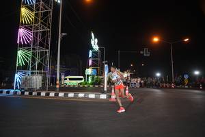 BIB: 
                            <button type="button" onclick="openModal(22963037)" class="btn btn-primary btn-sm float-right btn-popup" data-toggle="modal" data-target=".modal-high-quality">
                        <i class="fas fa-shopping-cart"></i> Add to Cart
                    </button>
                                            <button type="button" onclick="isThisMe(22963037, true)" class="btn btn-success btn-sm float-right btn-popup btn-isme hidden" data-toggle="tooltip" data-placement="bottom" title="นี่คือรูปของคุณใช่ไหม คลิกที่นี่เพื่อเอาเข้าอัลบั้ม">
                        <i class="fas fa-plus"></i> Add to album
                    </button>
                    <button type="button" onclick="isThisMe(22963037, false)" class="btn btn-warning btn-sm float-right btn-popup btn-isnotme hidden">
                        <i class="fas fa-ban"></i> Remove from album
                    </button>